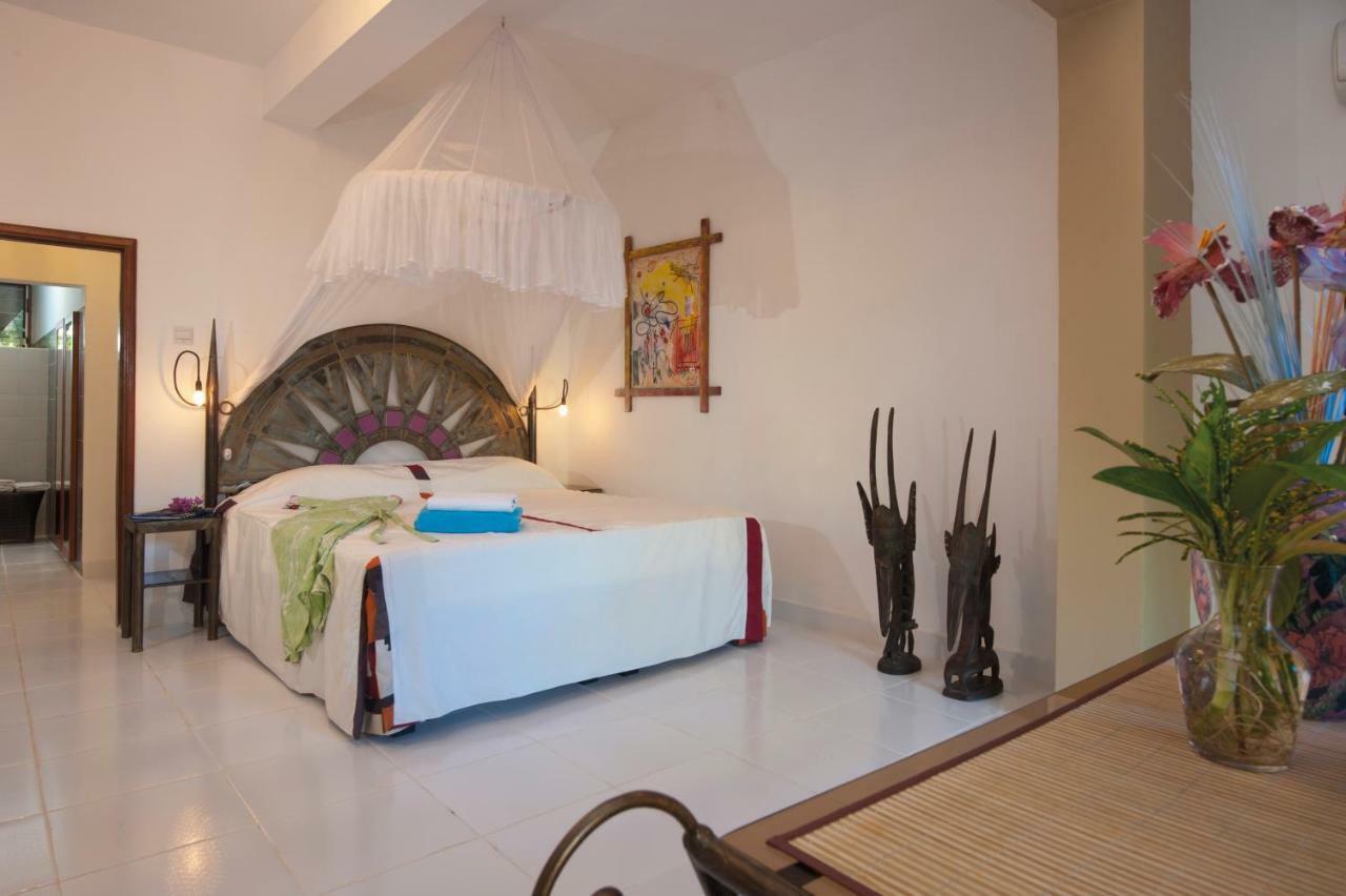 Ngala Lodge Fajara Extérieur photo